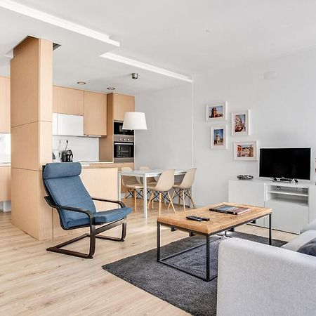 Modern 2 Bedroom Apartment In Estrela With Outside Terrace! Amazing For Families, Couples, Friends ลิสบอน ภายนอก รูปภาพ