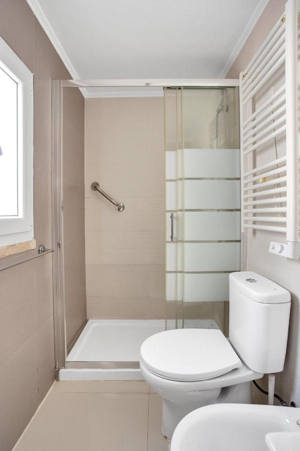 Modern 2 Bedroom Apartment In Estrela With Outside Terrace! Amazing For Families, Couples, Friends ลิสบอน ภายนอก รูปภาพ